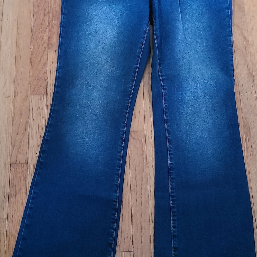 Bongo Women’s Bootcut Jeans Size 14 Medium Wash Midrise
